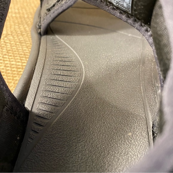 🛑SOLD🛑  Teva Black Sandals Water Sport Outdoors Tan Mens Size 11 - Picture 9 of 12